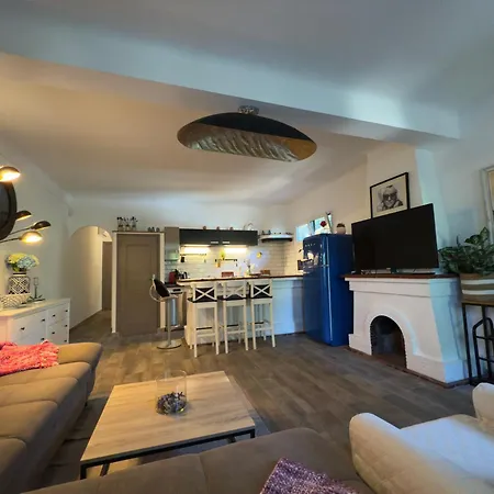 Appartement Fleurs Cap D'antibes Antibes