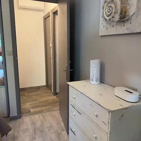 Fleurs Cap D'antibes Appartement *