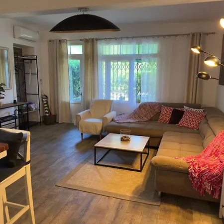 Appartement Fleurs Cap D'antibes Antibes