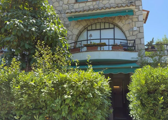 Fleurs Cap D'antibes Апартаменты *